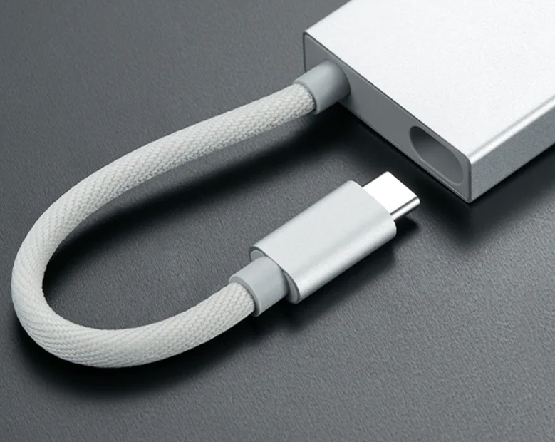 Xiaomi 5-in-1 Type-C HUB, Multiport adapter, 3x USB-A, USB-C 100W PD, 4K 60Hz HDMI, Fém ház